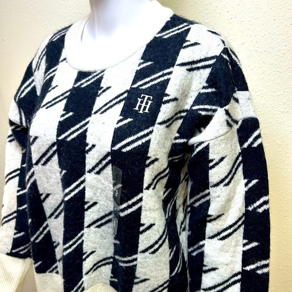 Tommy Hilfiger Black and Cream Houndstooth Cardigan - Picture 5 of 8